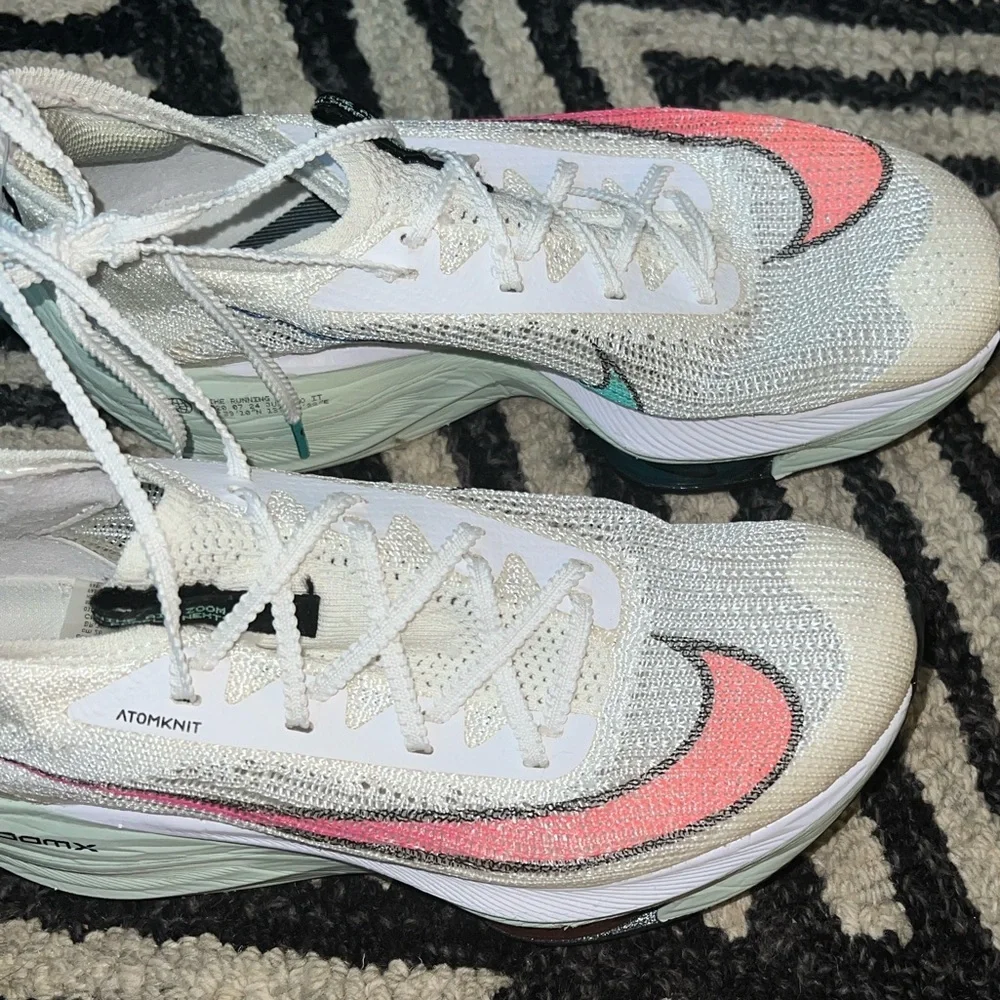 Nike White and Red Athletic Sneakers - Picture 3 of 6